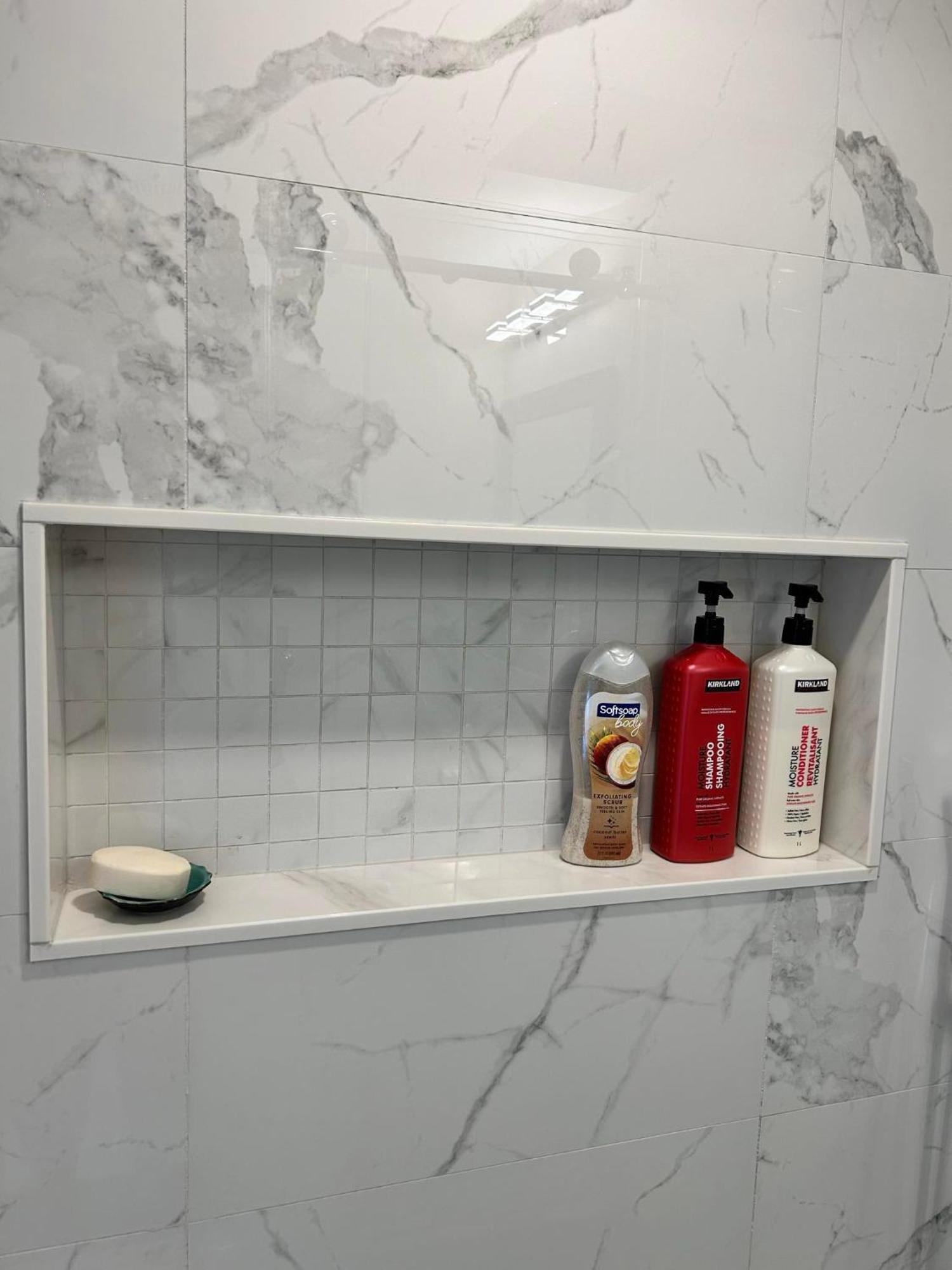 Brand New Lower Home With Exclusive Bathroom โตรอนโต ภายนอก รูปภาพ
